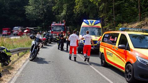 Motorr Der Sto En Frontal Zusammen Drei Schwerverletzte