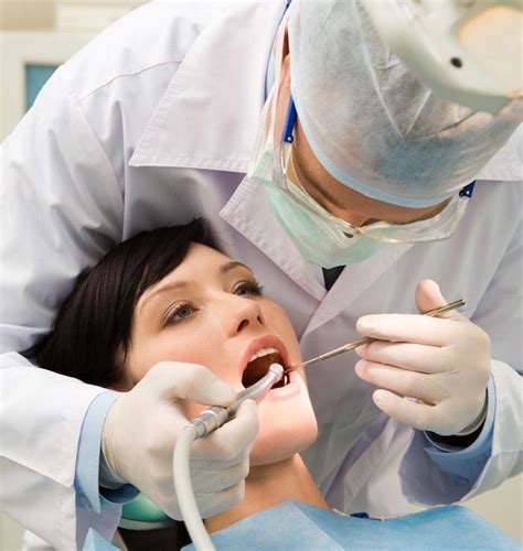 How To Handle Common Dental Emergencies Before Reaching Our Office