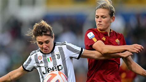 Carina Wenninger trifft bei Roma Kantersieg über Fiorentina