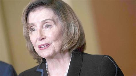 Washington D C Nancy Pelosi überdenkt Zukunftspläne Nach Attacke Auf