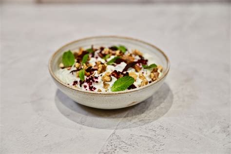 yoghurt cucumber  mint dip