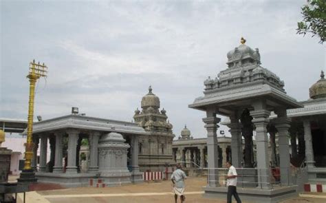 Arupadai veedu murugan temple - RVA Temples