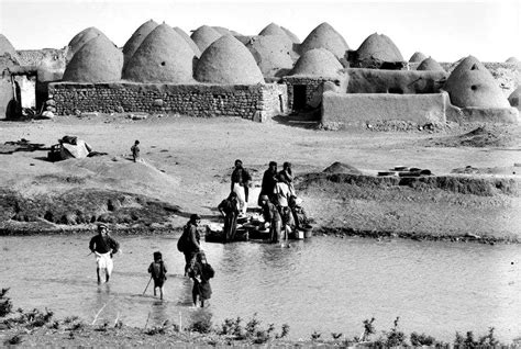 Urfa. Harran'ın taş evleri. 1905-1907. Vernacular Architecture, Eco House, Ottoman Empire ...