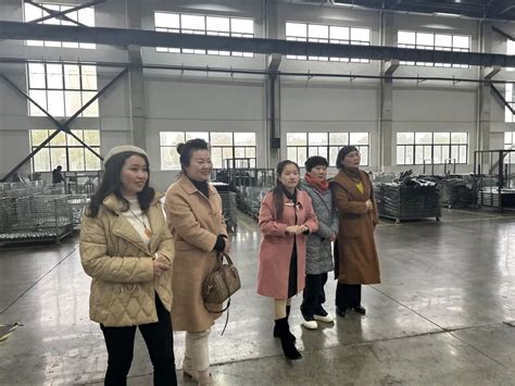 县妇联携手县女企业家协会开展走访慰问协会会员企业活动澎湃号·政务澎湃新闻 The Paper