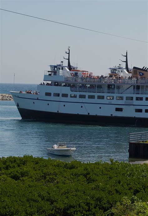 Block Island Ferry – Sail Away