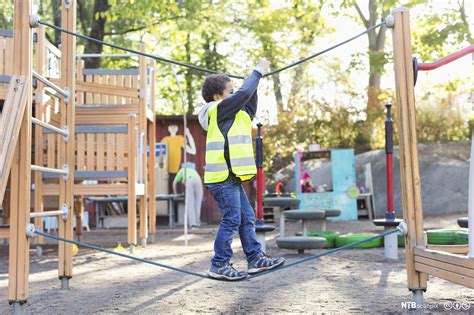 Utforsk Lekeplassen Pedagogisk Arbeid HS BUA Vg2 NDLA