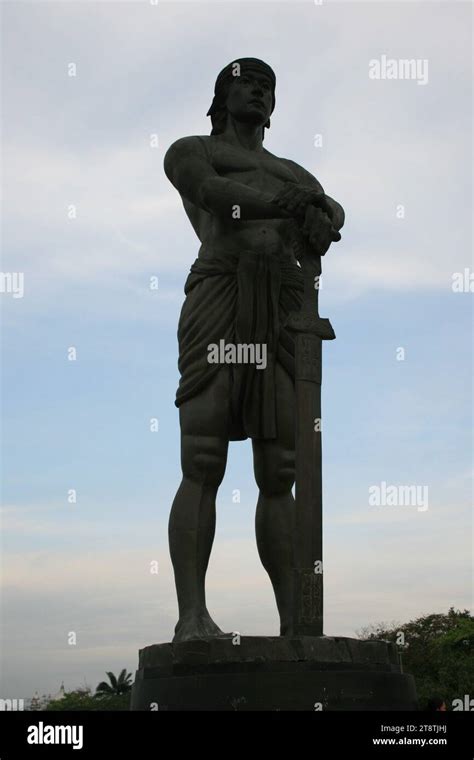 Lapu Lapu Monument Rizal Park Manila Luzon Philippines Stock Photo