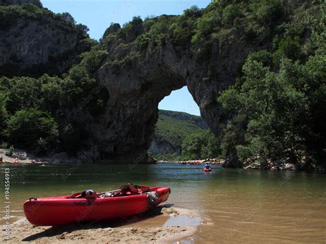 Pont D Arc Felsentor In Der Ardeche Schlucht S Dfrankreich Stock