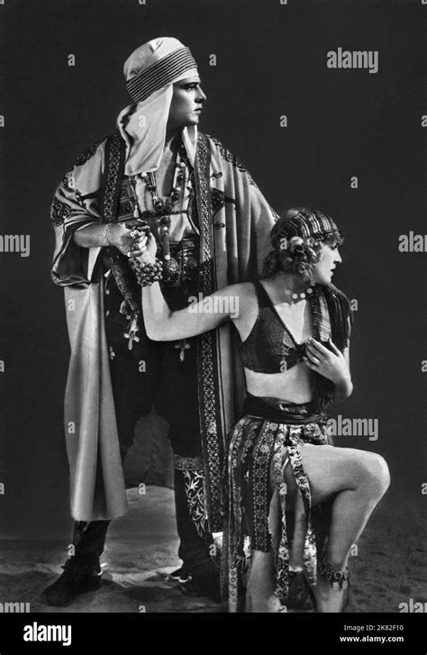 Rudolph Valentino Vilma Banky Film The Son Of The Sheik USA 1926