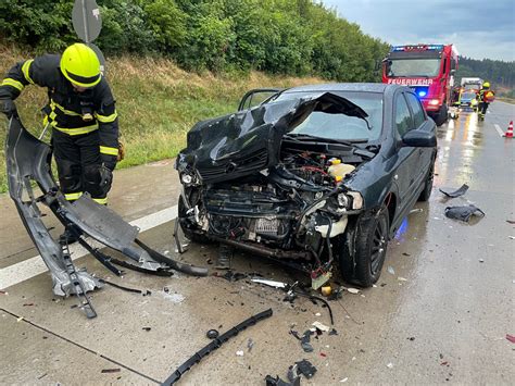 A In Th Ringen Unfall F Nf Verletzte Darunter Zwei Kinder