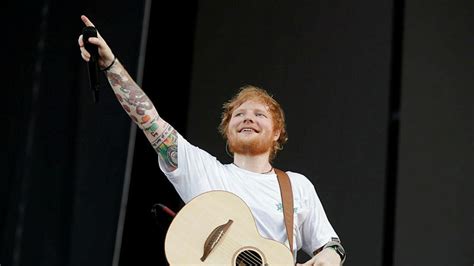 Ed Sheeran Konzert In Hamburg Megastar In Kurzen Hosen Welt