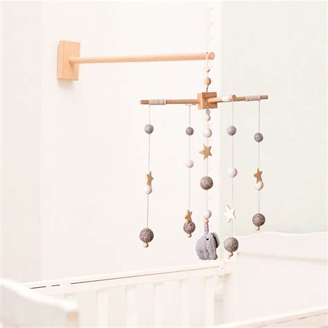 Support mobile lit bébé en bois carré – Amour De Bébé