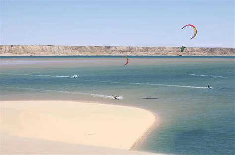 Dakhla Kitesurfing Guide | Camps | Forecasts