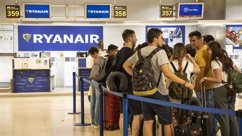 Pulso a Ryanair los afectados por las cancelaciones reclamarán más de