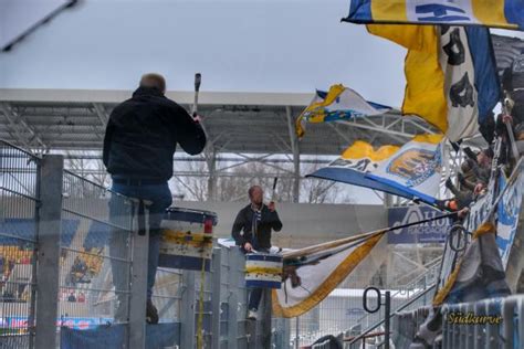 Fotos Galerie Heimfans Fc Carl Zeiss Jena Zfc Meuselwitz