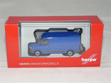 Herpa Mercedes Benz Sprinter Kasten Flachdach