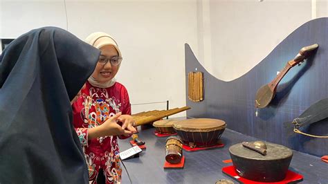 Museum Balanga Suguhkan Alat Musik Khas Kalteng Pada Pameran Alat Musik