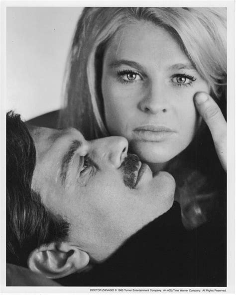 Julie Christie And Omar Sharif Em Dr Zhivago 1965 Julie Christie