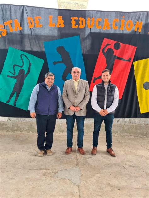 Alumnos De La Escuela N375 De La Banda Realizaron Una Colorida Muestra