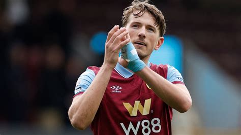 Sander Berge Leaves Burnley FC Must Avoid These 2 Transfer Scenarios