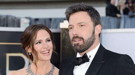 Ben Affleck And Ex Jennifer Garner Embrace In A Sweet Moment Caught On Camera Hello