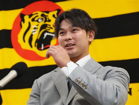 【阪神】野口恭佑にっこり280万増700万で更改「育成の時よりだいぶ上がった」7月に初安打 プロ野球写真ニュース 日刊スポーツ