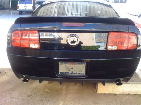 How To Remove Gt Rear Decklid Emblem On Mustangs Page Ford