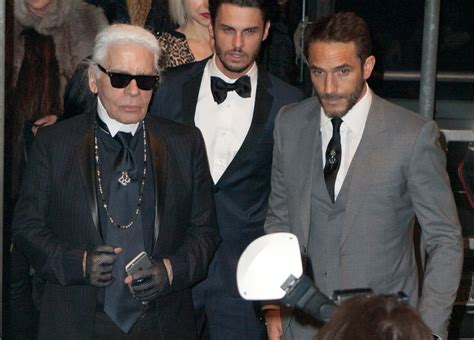 Photo Karl Lagerfeld Baptiste Giabiconi Sébastien Jondeau lors de