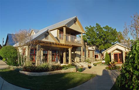 Portfolio - Inn On Lake Granbury — Steve Bumpas Custom Homes