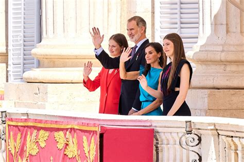 Familia Regală a Spaniei l a aniversat pe Regele Felipe al VI lea