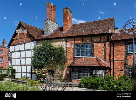 New Place Shakespeare House Stratford Upon Avon And Nashs House