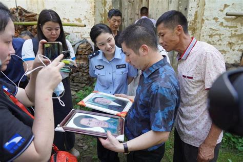 湖北一男子被拐25年与亲人团聚 遗憾父母已离世 黄石 新闻中心 长江网 Cjn Cn