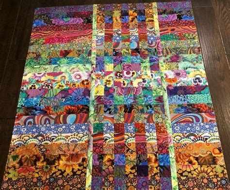 Pin By Lucy Clark On Fassett And Friends Quilts Kaffe Fassett Quilts Patchwork Quilt Patterns