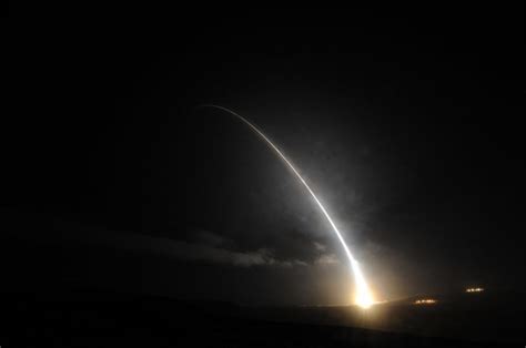 Watch Us Air Force Test Fires Icbm Across Pacific Ocean