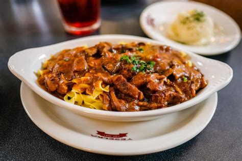 Iconic Ukrainian diner Veselka opens their first ever location in ...