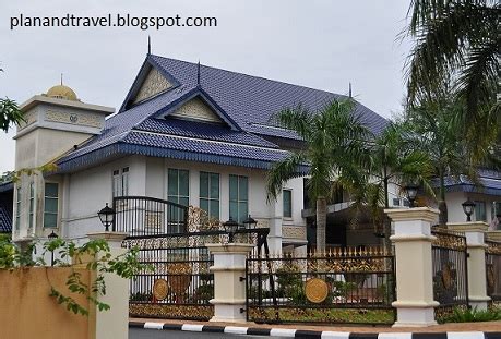 Plan and Travel: Arau, the Royal Town in Perlis