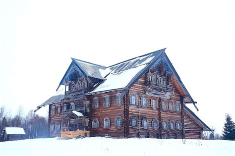 Premium Photo | Wooden houses in the russian countryside / wooden ...