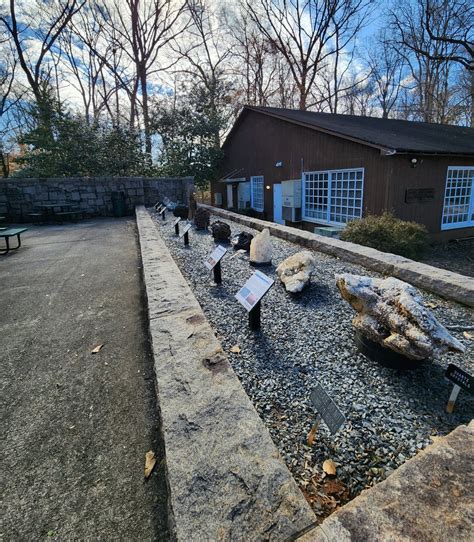 Fernbank Science Center - Geologic exhibits in outdoor yard - ZooChat