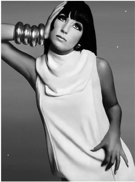 Cher In 60s Mod Cleopatra Eye Makeup Richard Avedon Cher 60s