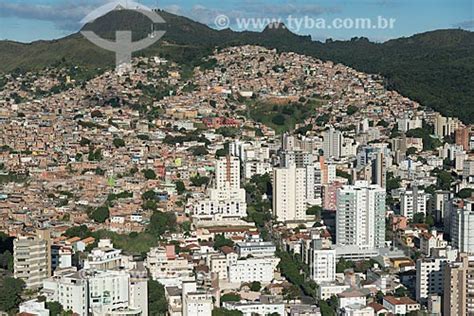 Tyba Online Assunto Foto Aérea Da Favela Da Serra Com Prédios E A