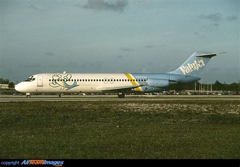 McDonnell Douglas DC 9 32 ValuJet Airlines N903VJ Large