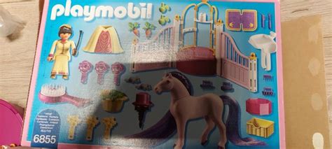 Playmobil Princess 6855 cheval à coiffer et écurie avec accessoires de