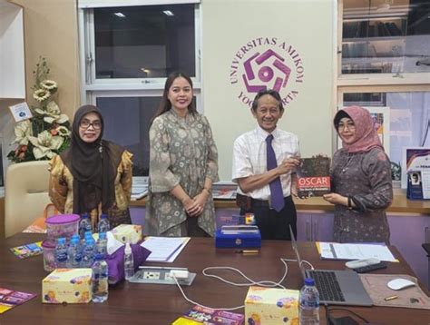 Pasang Finalis Bujang Gadis Kampus Ubd Unjuk Bakat