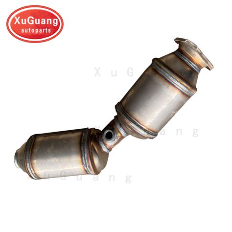 Half Prius Catalytic Converter For 2010 2011 2012 2013 2014 2015 Toyota