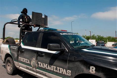 Capturan A 12 Policías Mexicanos Por Masacre De 19 Personas