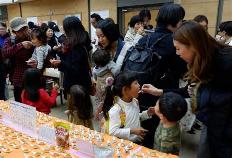 災害時の食物アレルギー対応体験会 食物アレルギー体験レポーター岡夫婦