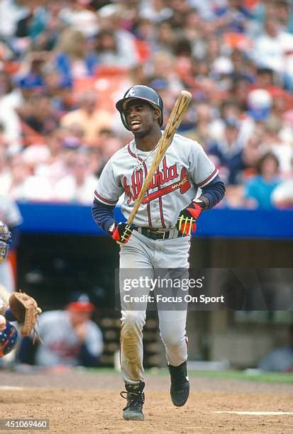 Deion Sanders Braves Photos and Premium High Res Pictures - Getty Images