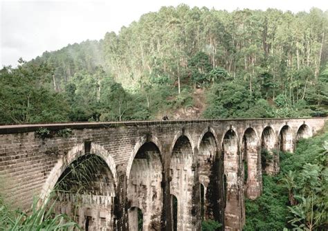 C L Bre Pont Neuf Arches La Ella Sri Lanka Nuageux Photo Stock