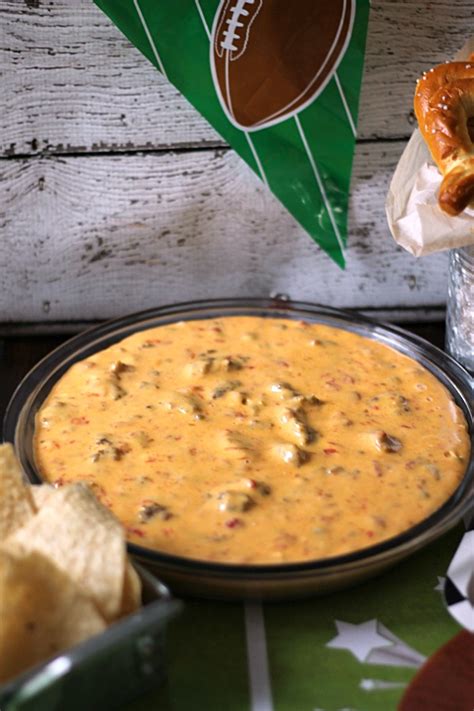 sausage queso dip   queso