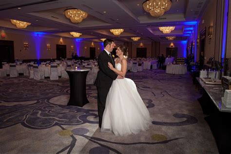 Milwaukee Marriott West | Wedding Venues | Waukesha, Wisconsin